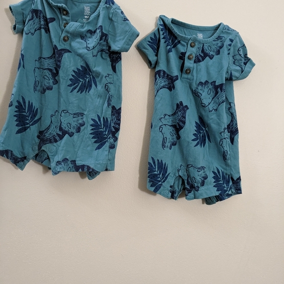 9 month just one you baby 2 set jumper - Picture 2 of 2